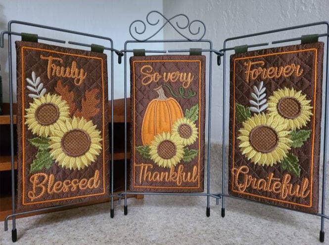 Janine Babich - Grateful, Thankful, Blessed Table Top Display — image 7