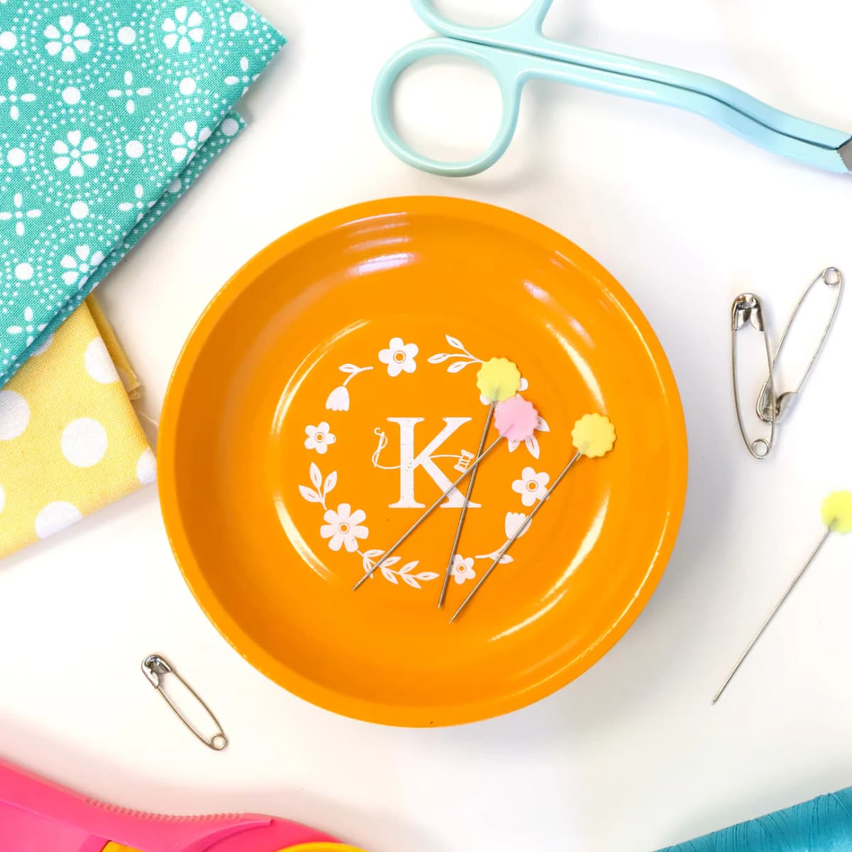 Kimberbell Magnetic Pin Bowl — image 1