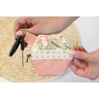 Kimberbell Machine Embroidery Peek-A-Bloom Zipper Pouches Pre-Order — image 4