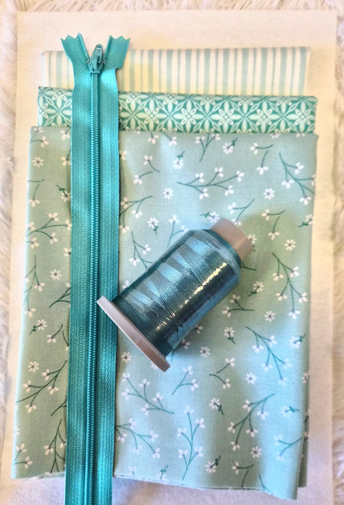 Kimberbell Jelly Tote Insert Fabric Kit — image 5